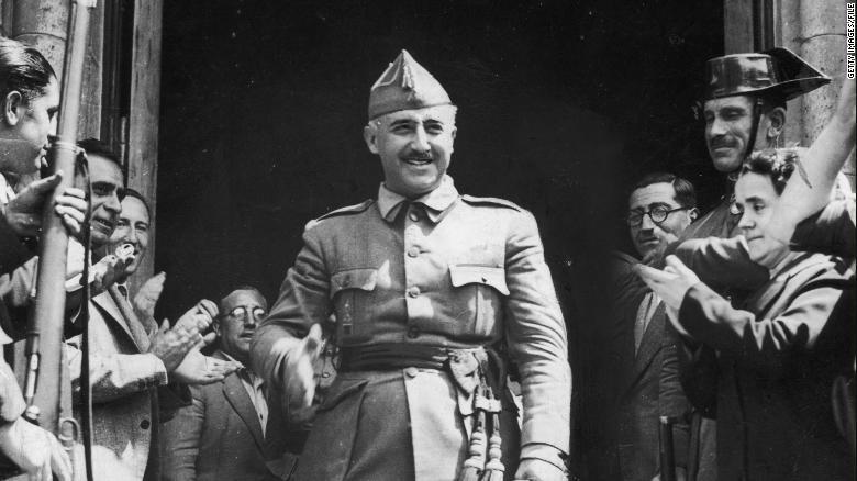 １９３６年からスペインの実権を握ったフランコ総統/Getty Images/File