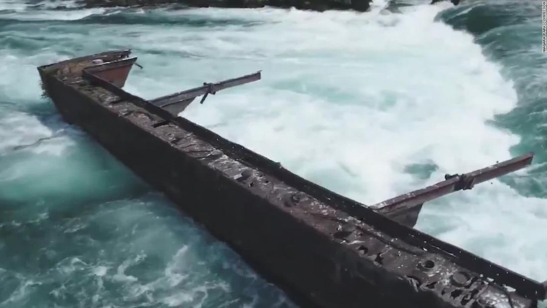 Cnn Co Jp ナイアガラの滝の難破船 １００年で初めて 移動