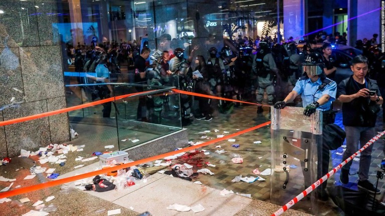 ショッピングモールで刃物による襲撃事件があり負傷者が出た/VIVEK PRAKASH/AFP via Getty Images
