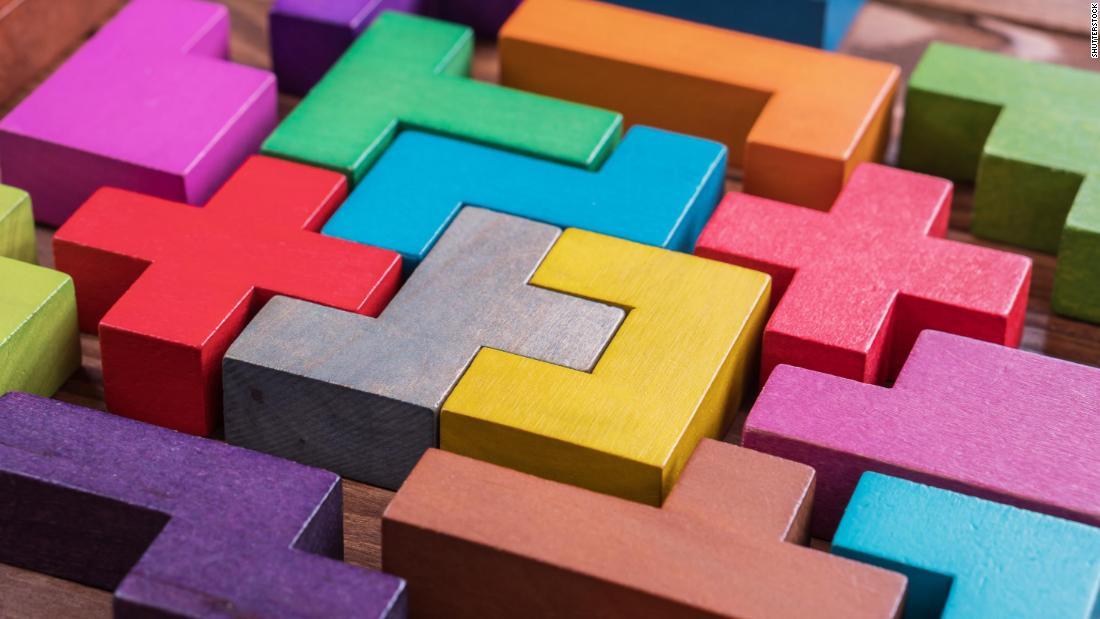 テトリスは古典的なボードゲーム「ペントミノ」に触発されて誕生した/Shutterstock