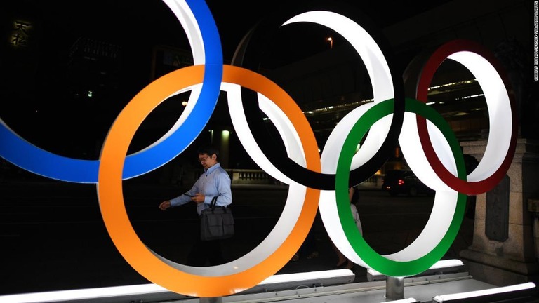 民泊情報サイトのエアビーが五輪のスポンサーに/CHARLY TRIBALLEAU/AFP via Getty Images