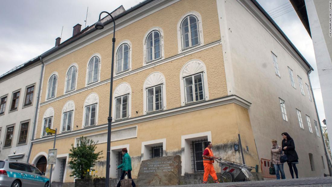 Cnn Co Jp ヒトラーの生家を警察署に 極右の 聖地化 阻止へ オーストリア