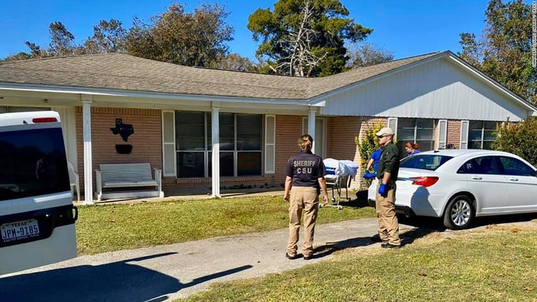 米テキサス州で、介護士の女性が訪問先の庭でイノシシの集団に襲われ死亡した/Chambers County Sheriff's Office