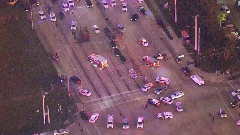 米フロリダ州で強盗が発生。長距離の追跡と銃撃戦となった/WSVN