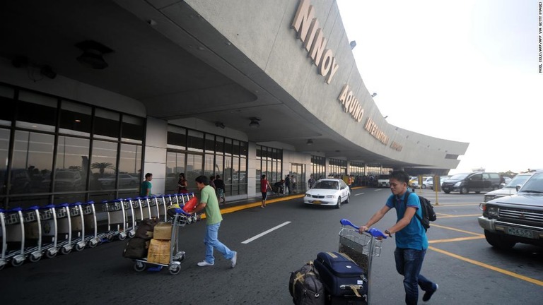 https://www.cnn.co.jp/storage/2019/12/09/efb505e0864df0b57df558d5a4b9974f/t/768/432/d/manila-airport-file-super-169.jpg