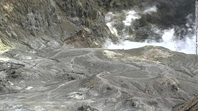 ニュージーランド地質・核科学研究所（ＧＮＳ）のカメラが捉えた画像/Institute of Geological and Nuclear Sciences via AP