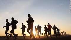 ケニアの選手はなぜマラソンに強いのか、その秘密を探る