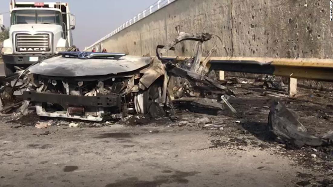 バグダッド国際空港で米国のドローン攻撃を受けた車両/Obtained by CNN