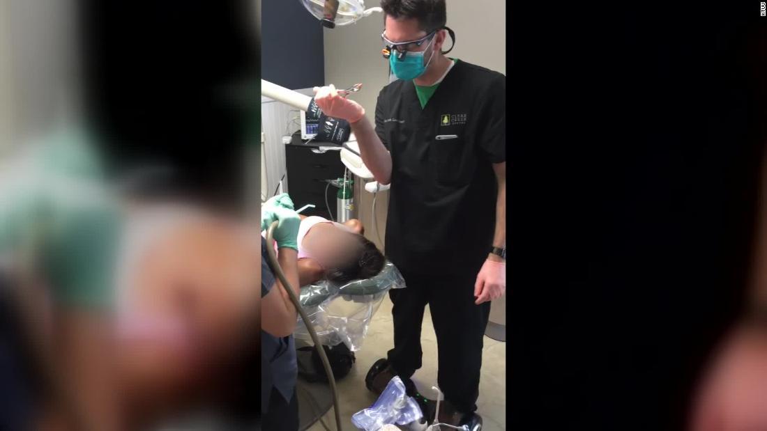Cnn Co Jp ホバーボードに乗って抜歯 動画撮影の歯科医師に有罪判決 米アラスカ州