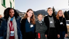 非白人のウガンダ活動家を写真から削除、ＡＰ通信が謝罪