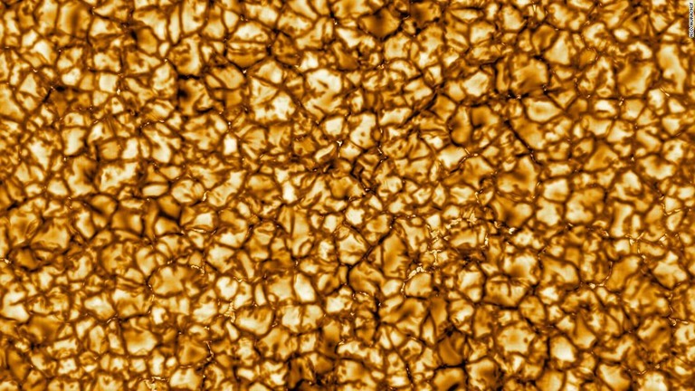 ダニエル・Ｋ・イノウエ太陽望遠鏡によって撮影された太陽の表面画像/NSO/AURA/NSF