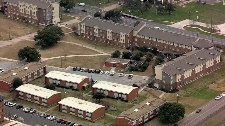 米テキサスＡ＆Ｍ大学コマース校で発砲事件があり、女性２人が死亡した/KTVT