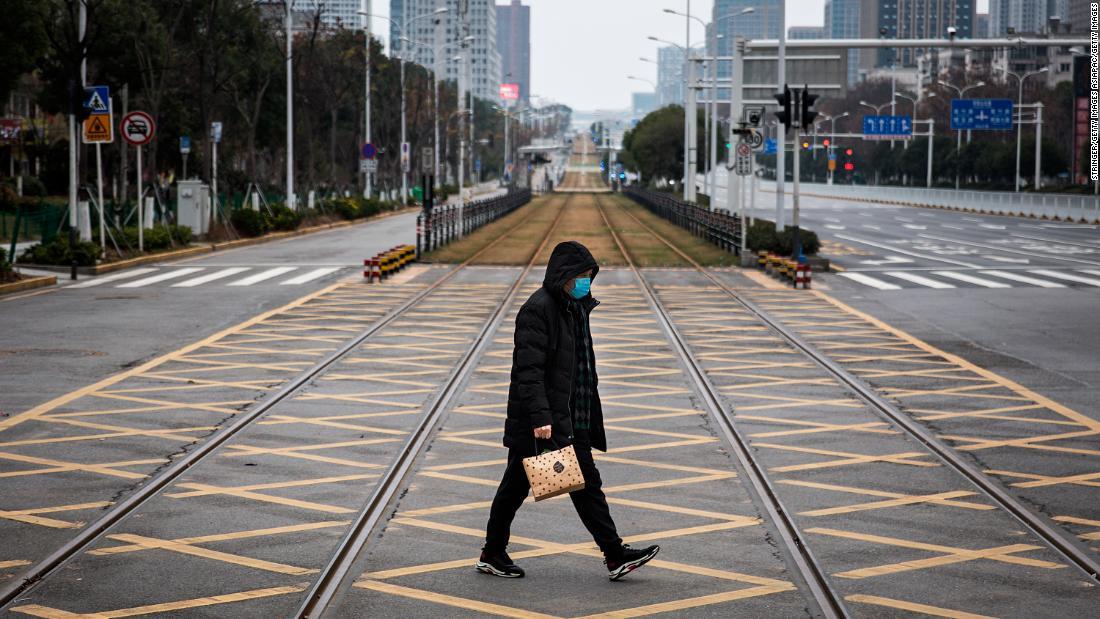 中国本土では新型ウイルスによって１８００人以上が死亡した/Stringer/Getty Images AsiaPac/Getty Images