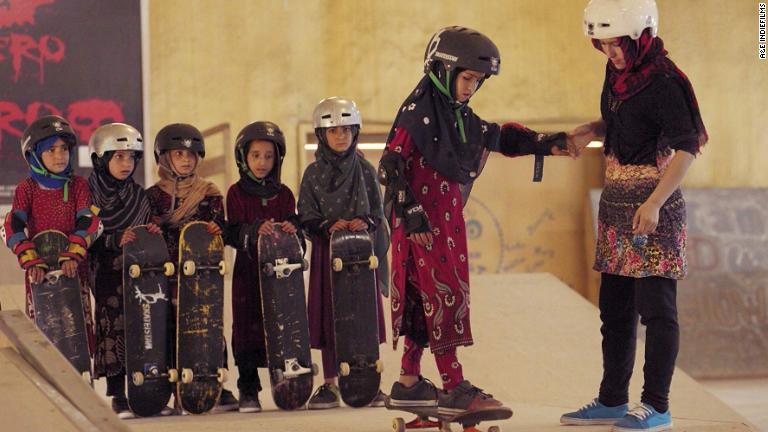 短編ドキュメンタリー賞:「Learning to Skateboard in a Warzone (If You’re a Girl)(原題)」/A&E IndieFilms