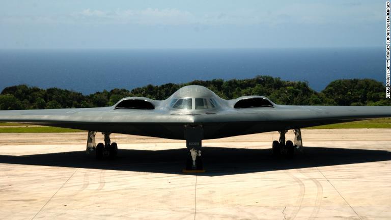 グアムのアンダーセン空軍基地に駐機するＢ２/Getty Images/Getty Images Europe/Getty Images