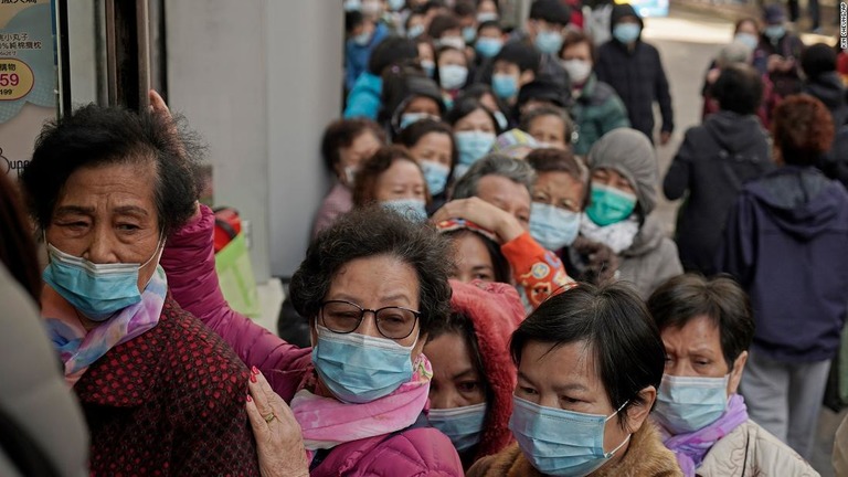 新型肺炎による死者が世界で２１２０人に増えた/Kin Cheung/AP