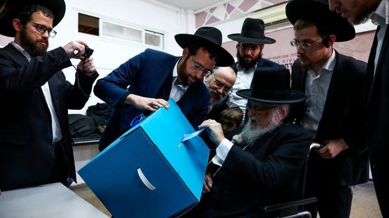 イスラエルの総選挙でネタニヤフ首相率いる与党リクードが第１党となる見通しに/Oded Balilty/AP