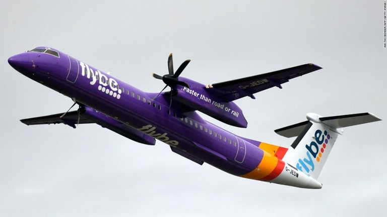 英格安航空フライビーが経営破綻し、全便の運航を停止した/Ina Fassbender/AFP/Getty Images