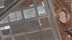 新型コロナが襲うイラン中部コム、墓が拡張　衛星画像