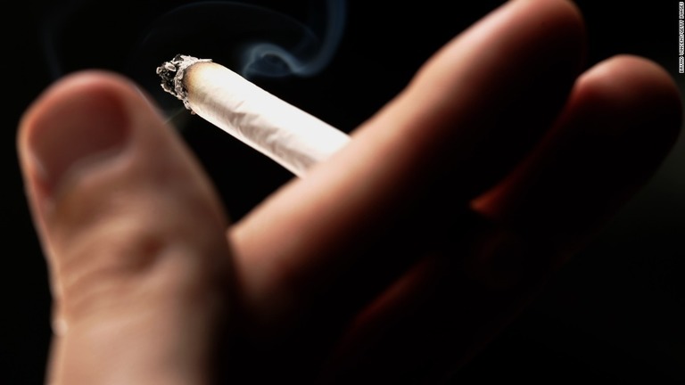 今回発表された「副流煙指数」によれば、喫煙者が５２人いると受動喫煙によって１人が死亡するという/Bruno Vincent/Getty Images