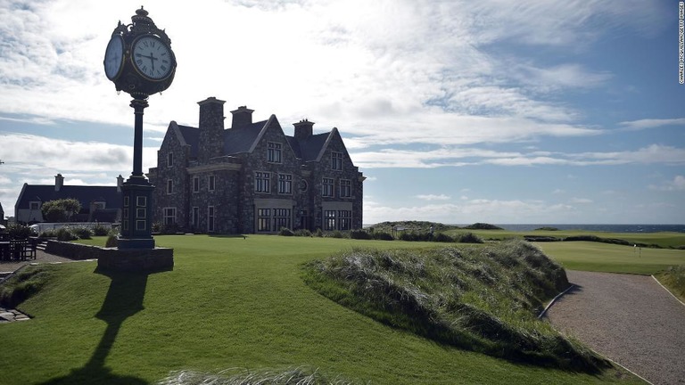 トランプ米大統領がアイルランドに所有するゴルフリゾートについて、当局が生態系に対する懸念から護岸工事を認めなかった/Charles McQuillan/Getty Images