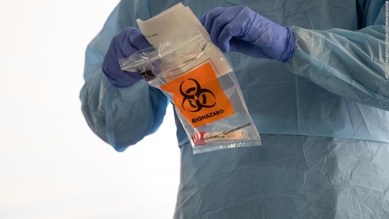 新型コロナウイルス対策で、全国規模の隔離措置が実施される/John Moore/Getty Images North America/Getty Images