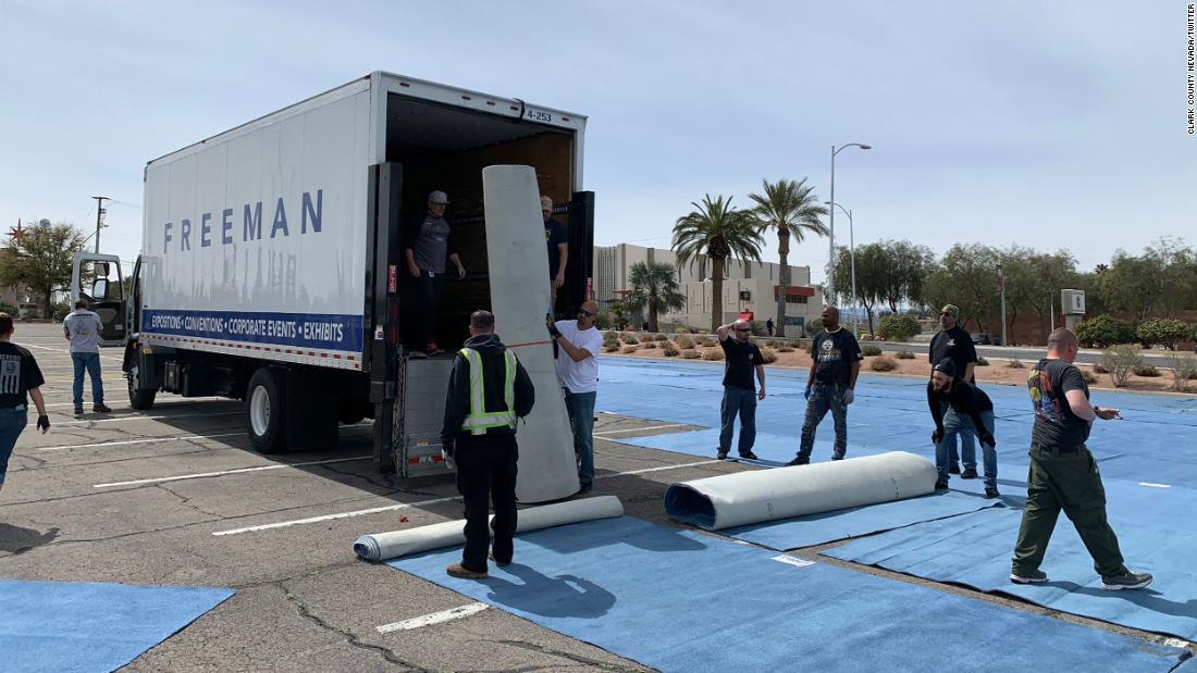 当初敷き詰められたカーペットは消毒や清掃が困難との理由で撤去された/Clark County Nevada/Twitter