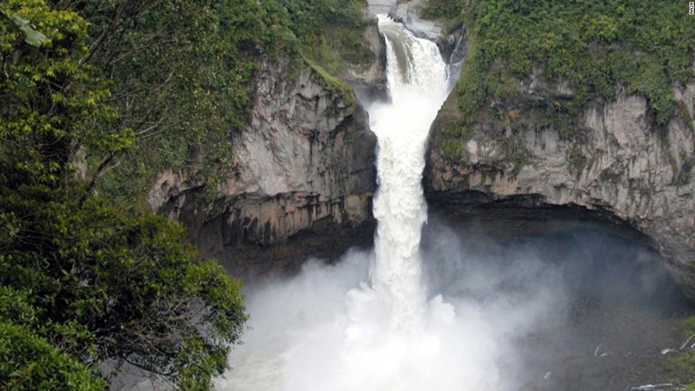南米エクアドルの滝「サンラファエルの滝」が「消失」していることがわかった/NASA