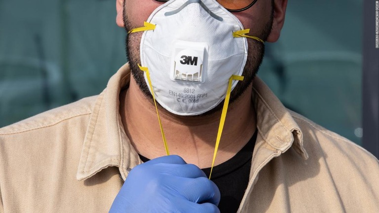中国製のＫＮ９５型マスクについて米ＦＤＡが条件付きで利用を認める方針を明らかにした/Emanuele Cremaschi/Getty Images