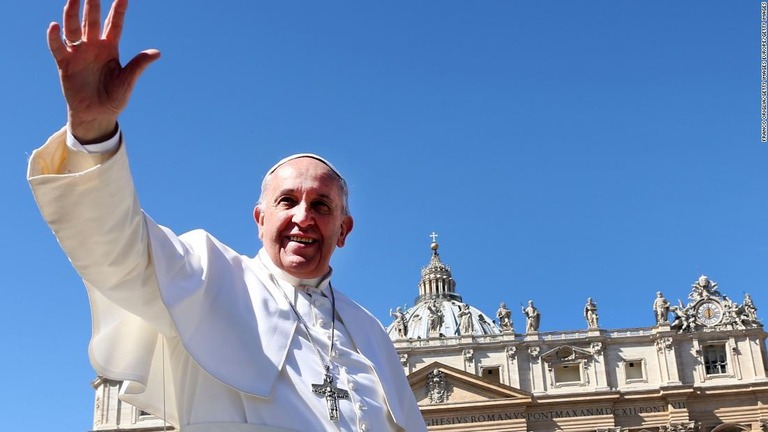 ローマ教皇フランシスコは８日、新型コロナについて「大自然の反応」の１つと述べた/ Franco Origlia/Getty Images Europe/Getty Images