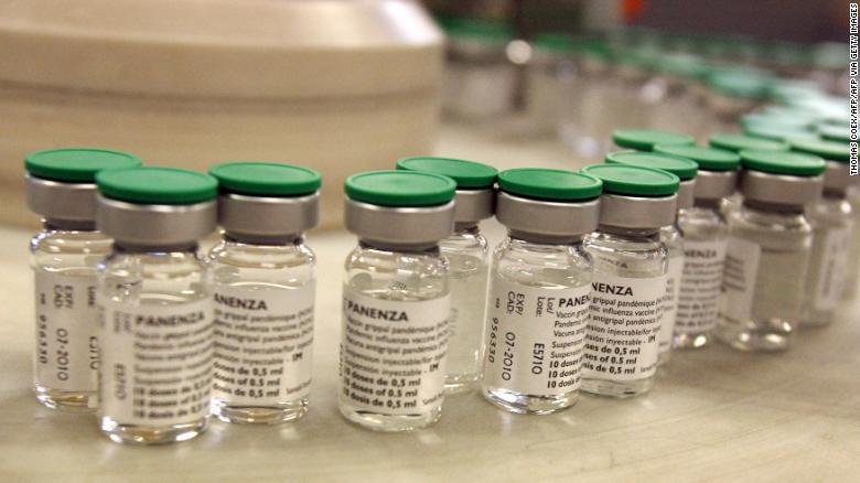 サノフィパスツールが製造したH1N1型インフルエンザワクチン/THOMAS COEX/AFP/AFP via Getty Images