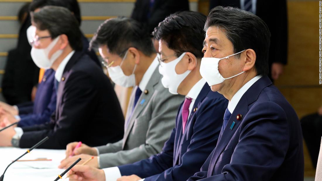 政府は緊急事態宣言の対象地域を当初の７都府県から全国に拡大した/The Asahi Shimbun/The Asahi Shimbun/The Asahi Shimbun via Getty Images