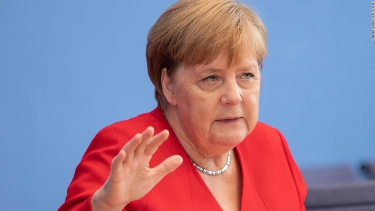 ドイツのメルケル首相が新型コロナ対策の規制を緩和する方針を示した/Omer Messinger/Getty Images