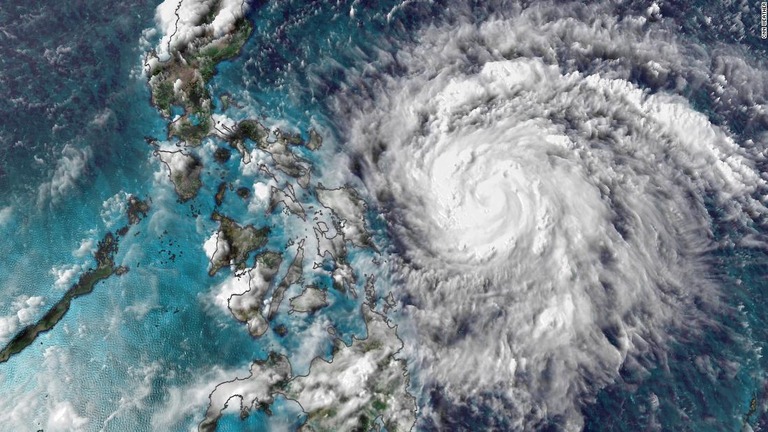 台風１号（ヴォンフォン）がフィリピンに近づいている/CNN Weather