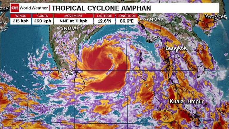 強力なサイクロンがインドとバングラデシュに向かっている/CNN