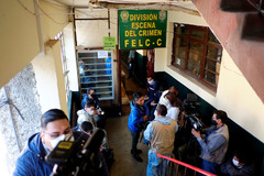 ボリビア保健相を逮捕、人工呼吸器調達で汚職容疑