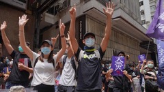 香港の国家安全法反対デモに数千人が参加、警察が催涙ガス