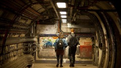ロンドン交通博物館の運営するツアーに参加すれば、「幽霊駅」の実物を見ることができる