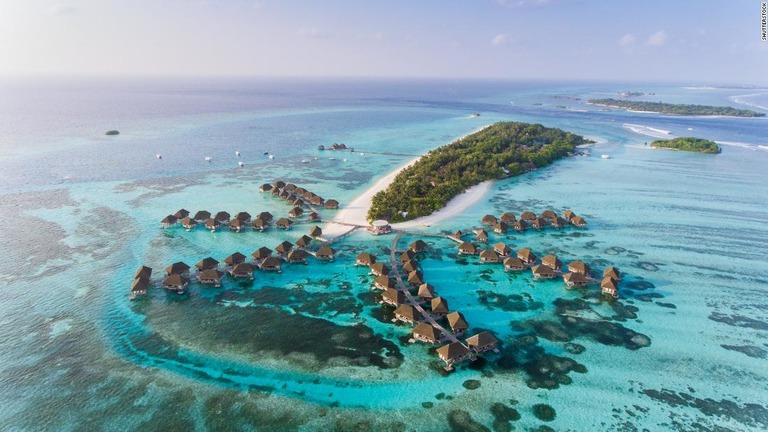 インド洋の島国モルディブが来月、観光客の受け入れを再開する/Shutterstock