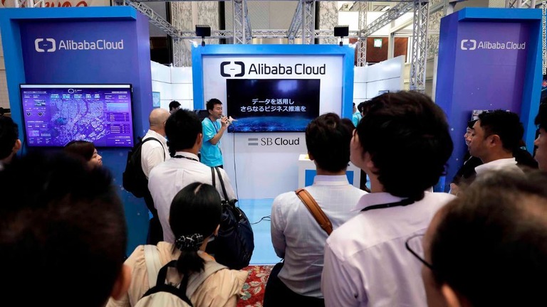 アリババがクラウドコンピューティング部門で５０００人を増強する/Kiyoshi Ota/Bloomberg/Getty Images