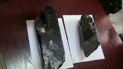過去最大級のタンザナイトの原石、３．５億円で売却　タンザニア