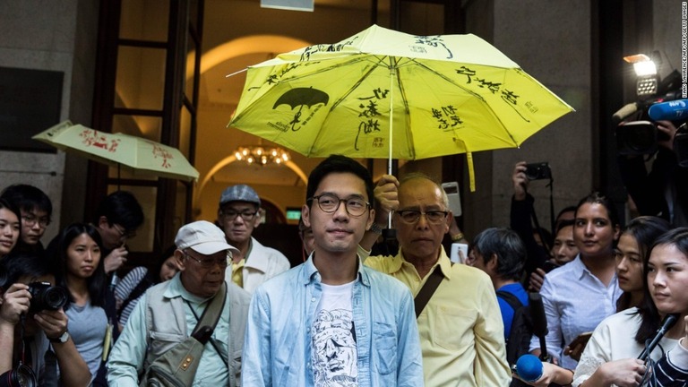 香港の元議員で民主活動家の羅冠聡（ネイサン・ロー）氏が香港から出国したことがわかった/ISAAC LAWRENCE/AFP/AFP/Getty Images