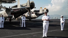 米海軍、南シナ海に空母２隻派遣　軍事演習に参加