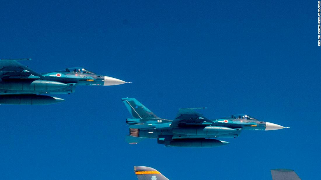 航空自衛隊F2戦闘機(写真)の後継機となる/Tech. Sgt. Timothy Moore, US Air Force