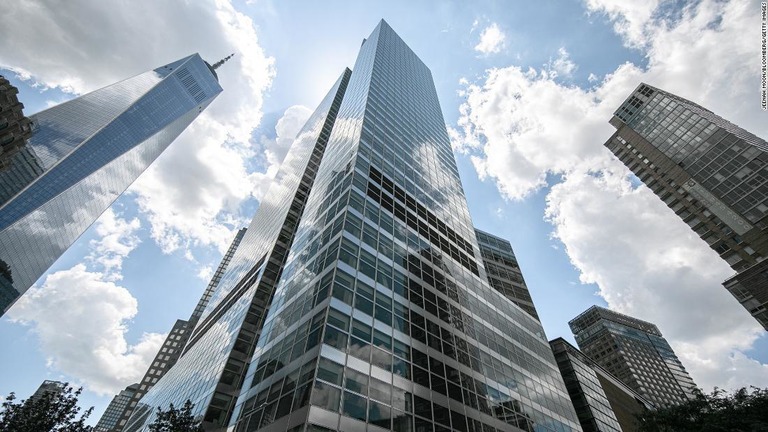 ゴールドマンサックスの本社ビル＝１２日、米ニューヨーク市/Jeenah Moon/Bloomberg/Getty Images