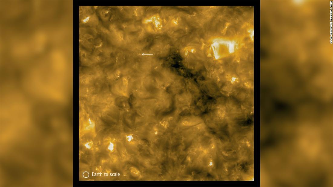 ソーラーオービターが捉えた太陽の表面近くの「キャンプファイヤー」/Solar Orbiter/EUI Team/ESA & NASA