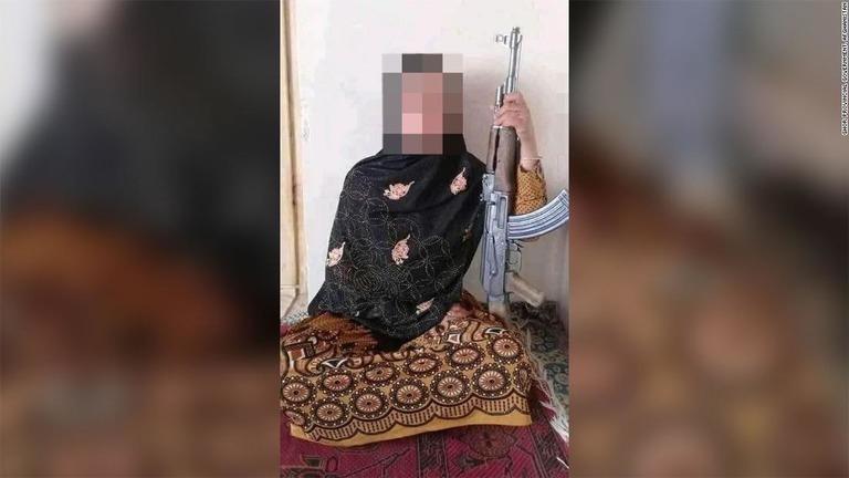 タリバーンの戦闘員を殺害したカマル・グルさん（画像の一部を加工しています）/Ghor Provincial Government, Afghanistan
