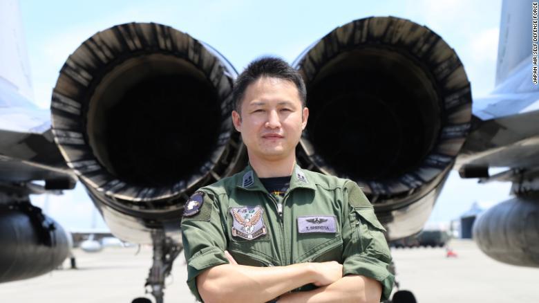 沖縄県那覇基地の第204飛行隊に所属するシロタ・タカミチ2等空佐/Japan Air Self Defense Force