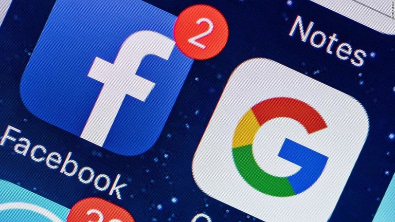 オーストラリアがフェイスブックとグーグルに対し、インターネット上の記事の使用料支払いを求める規則の導入を進めている/Shutterstock