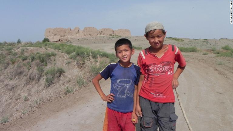 中央アジア・ウズベキスタンの北西部に位置するカラカルパクスタンは、土地の大半を人の住まない砂漠が占めている/Guilherme Canever